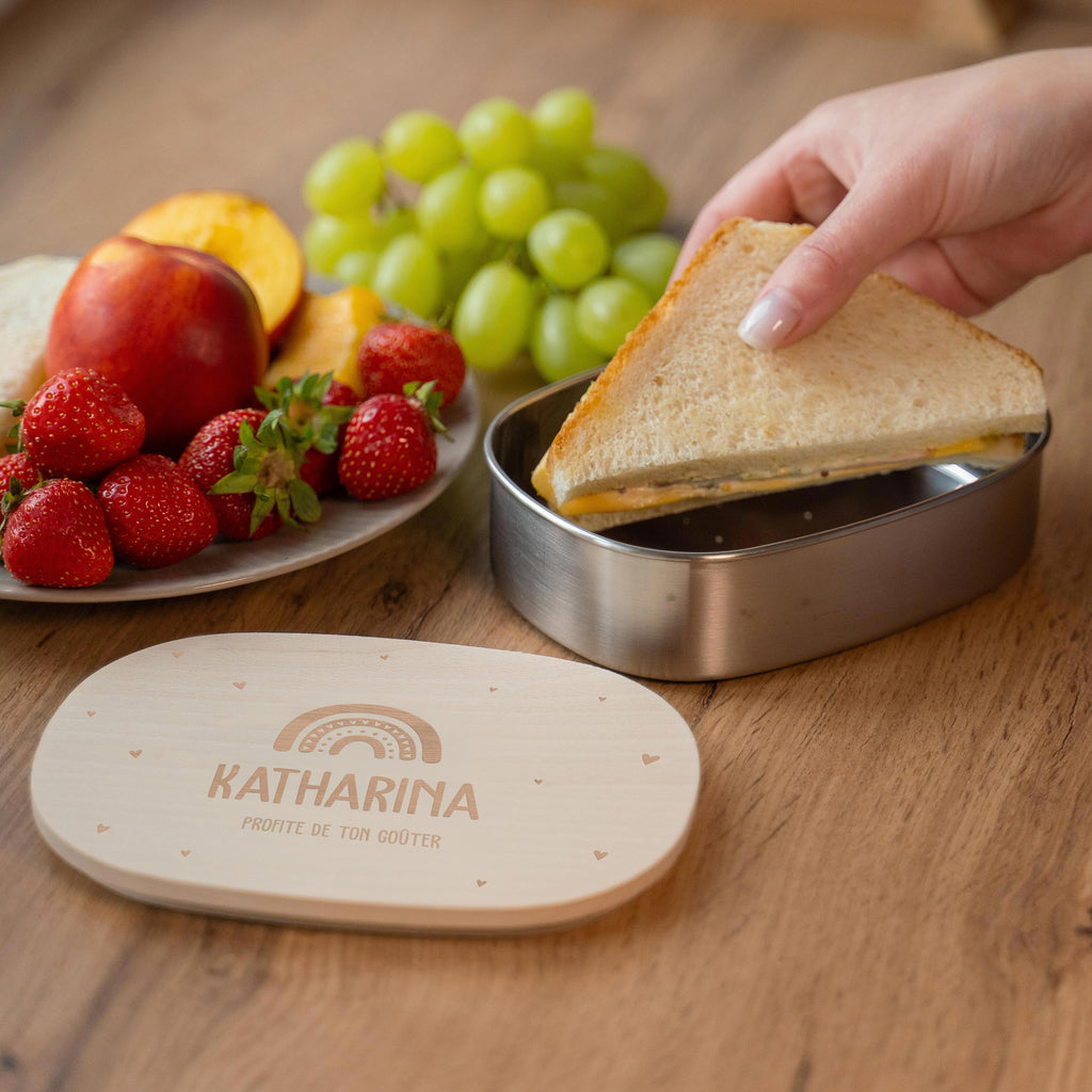 Boîte à repas personnalisée en inox avec couvercle en bois pour enfants - Motif arc-en-ciel avec des cœurs - Image 7