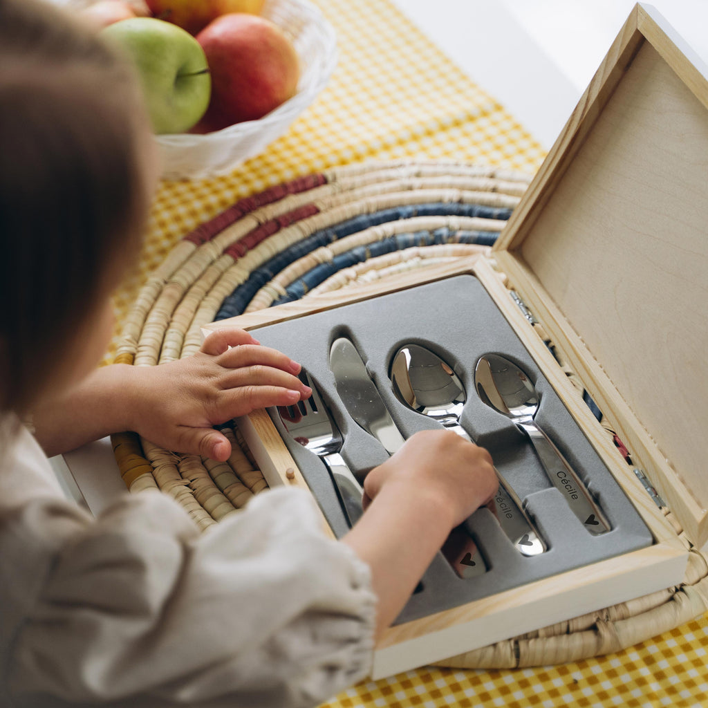 Couverts pour enfants personnalisés avec prénom - Arc-en-ciel - Image 4